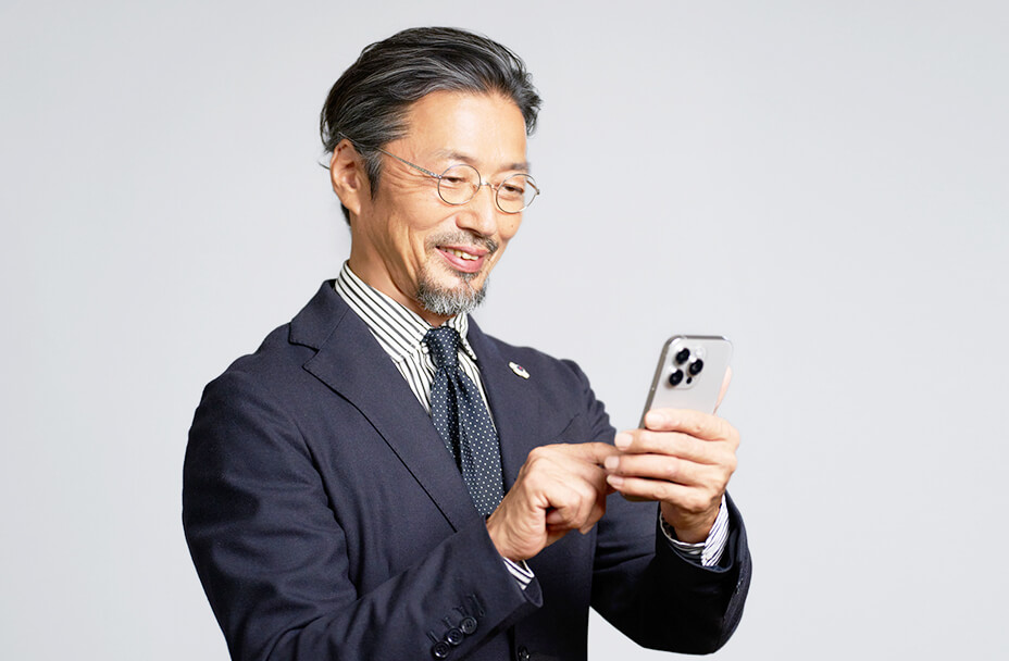 遠隔で監視しているイメージ